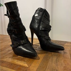 2 for 30$ - Guess Black Stiletto Ankle Boots